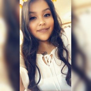 Meet your Posher, Mitzi